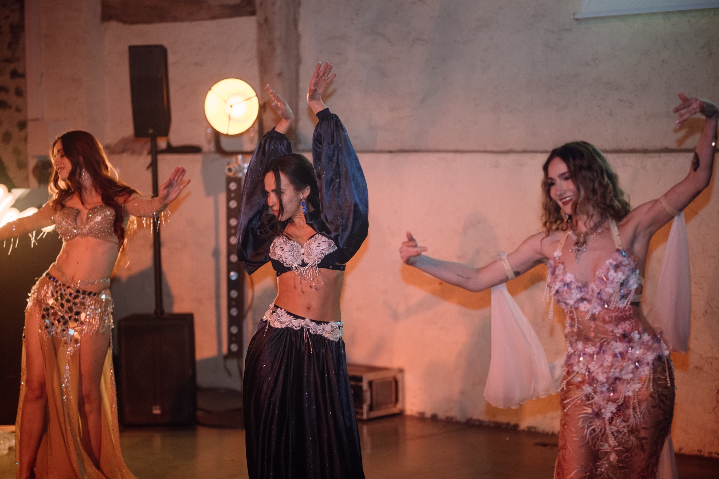 Chorégraphie mariage à plusieurs danseuses